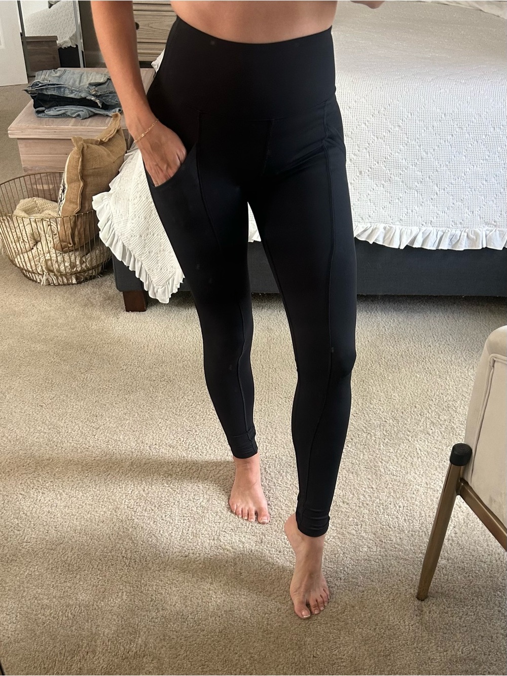 High-Waist Black Active Leggings with Side Pockets size xs